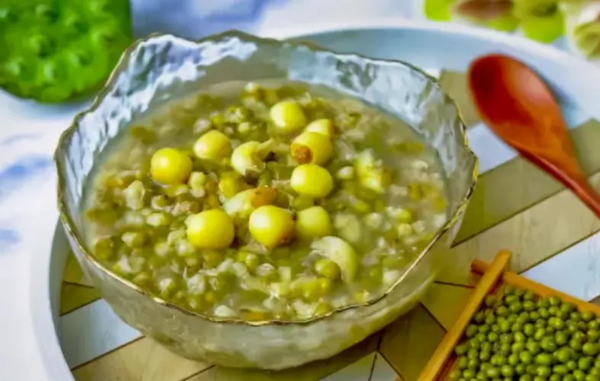 绿豆汤熬的时间越长解暑效果越好吗